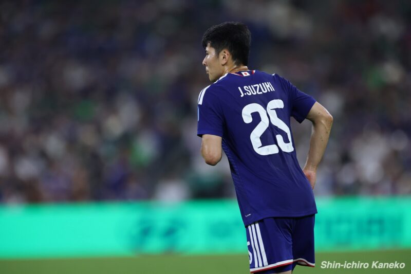 FIFAワールドカップ2026 サッカー日本代表 鈴木淳之介
